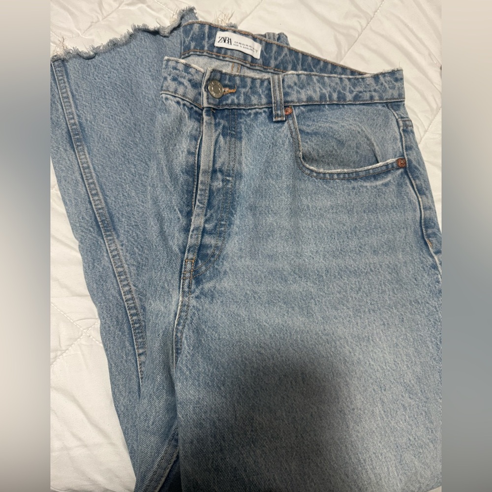 Zara High Waisted Jeans